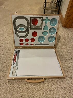 FAO Schwarz Art Set with Wood Box with Gold Logo